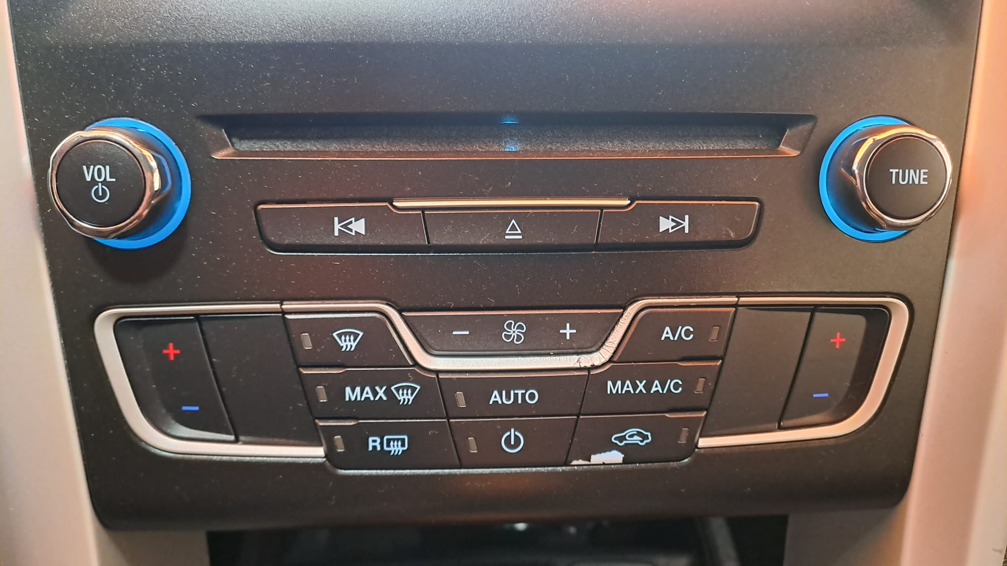 FORD MONDEO 2.0 TDDi 150 CV AUT