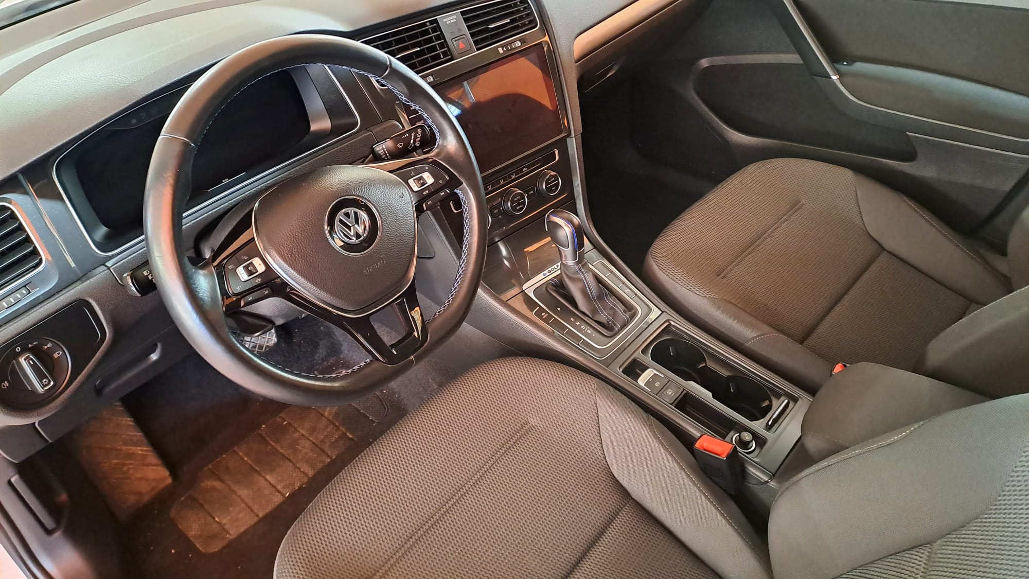 Volkswagen Golf Eléctrico