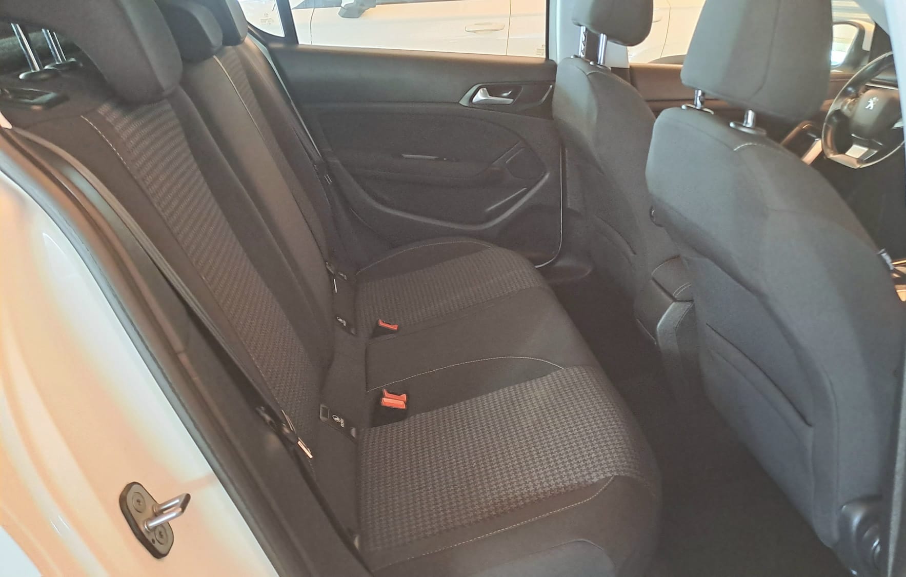 PEUGEOT 308 HDi 130 CV AUT