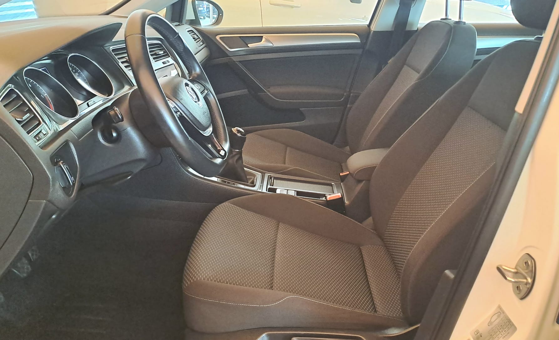 VOLKSWAGEN GOLF 115 CV