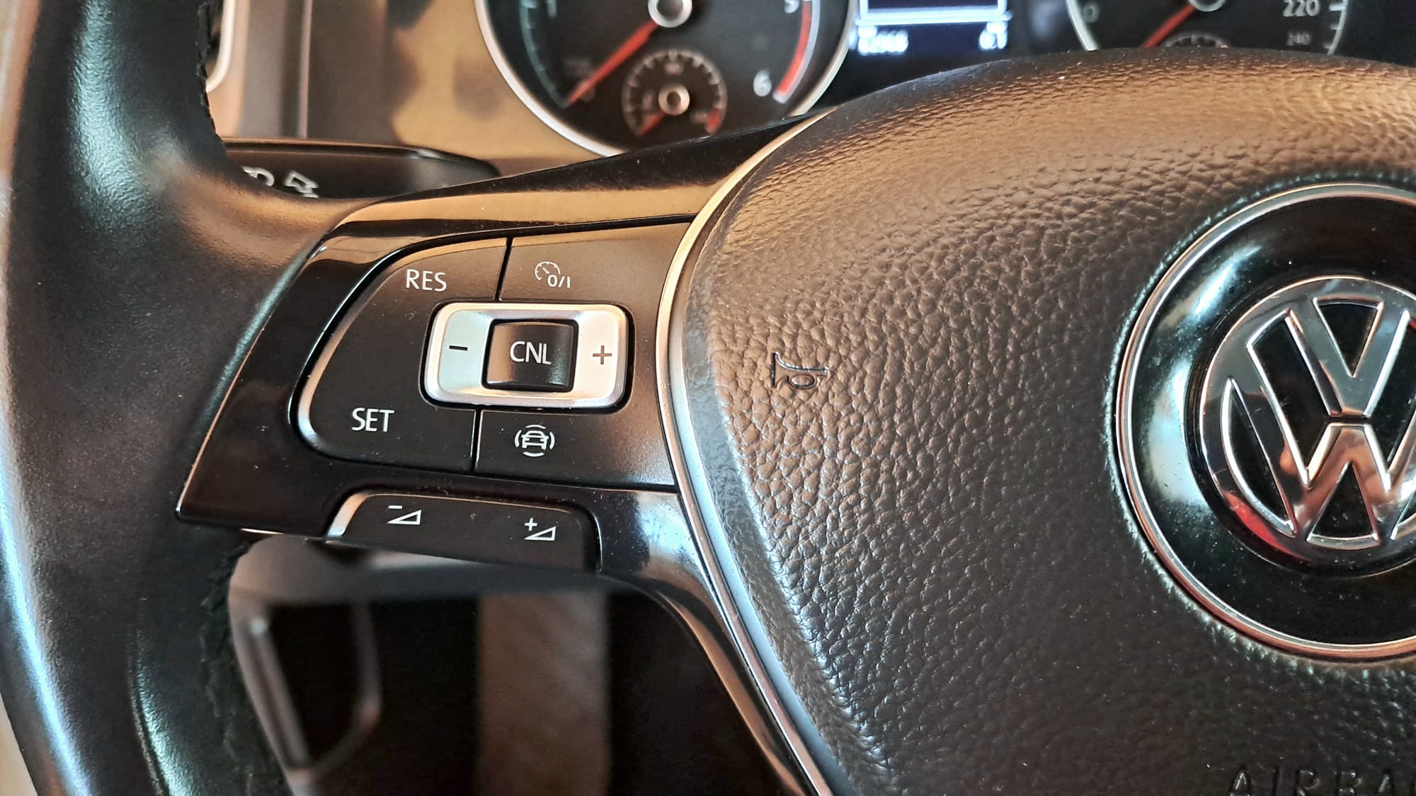 VOLKSWAGEN GOLF 115 CV