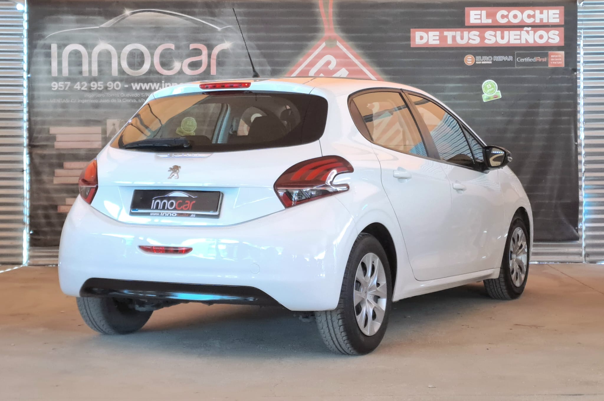 PEUGEOT 208 HDI 75 CV