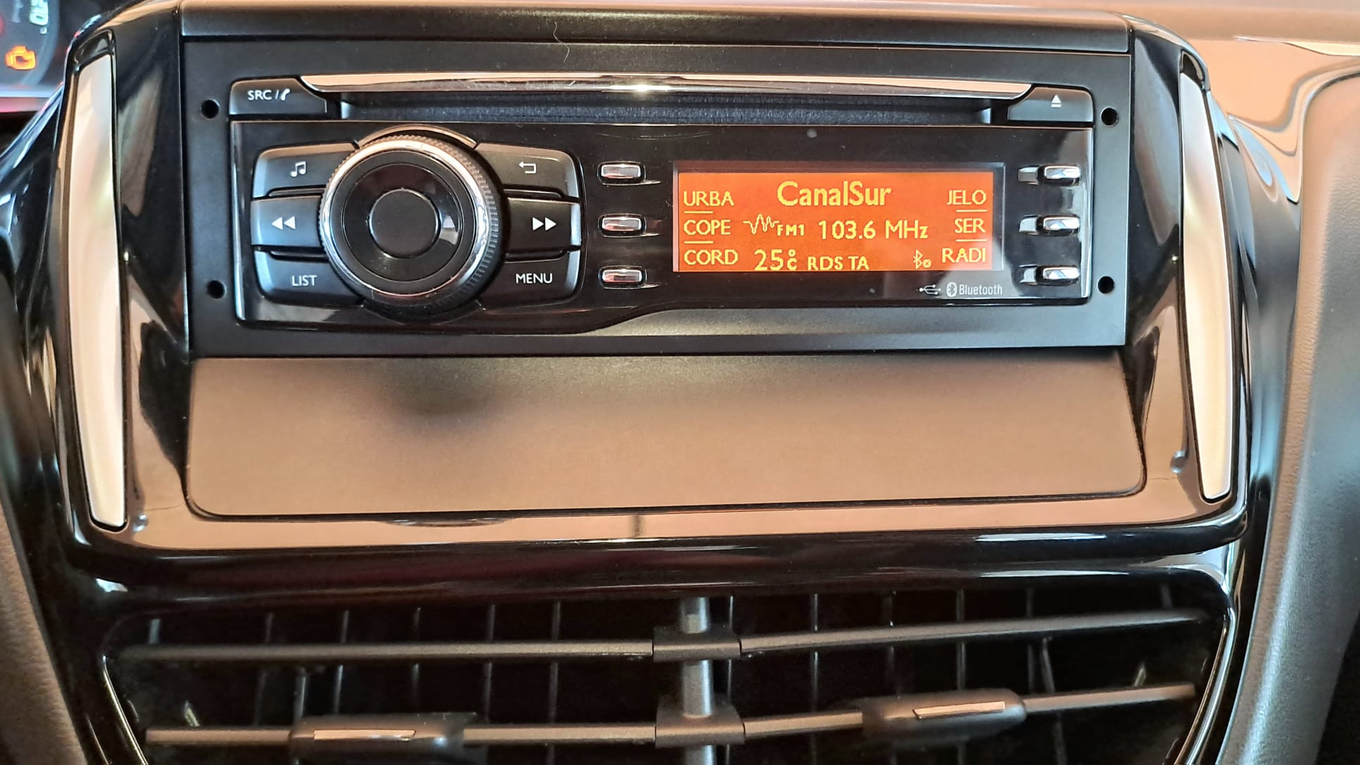 PEUGEOT 208 HDI 75 CV