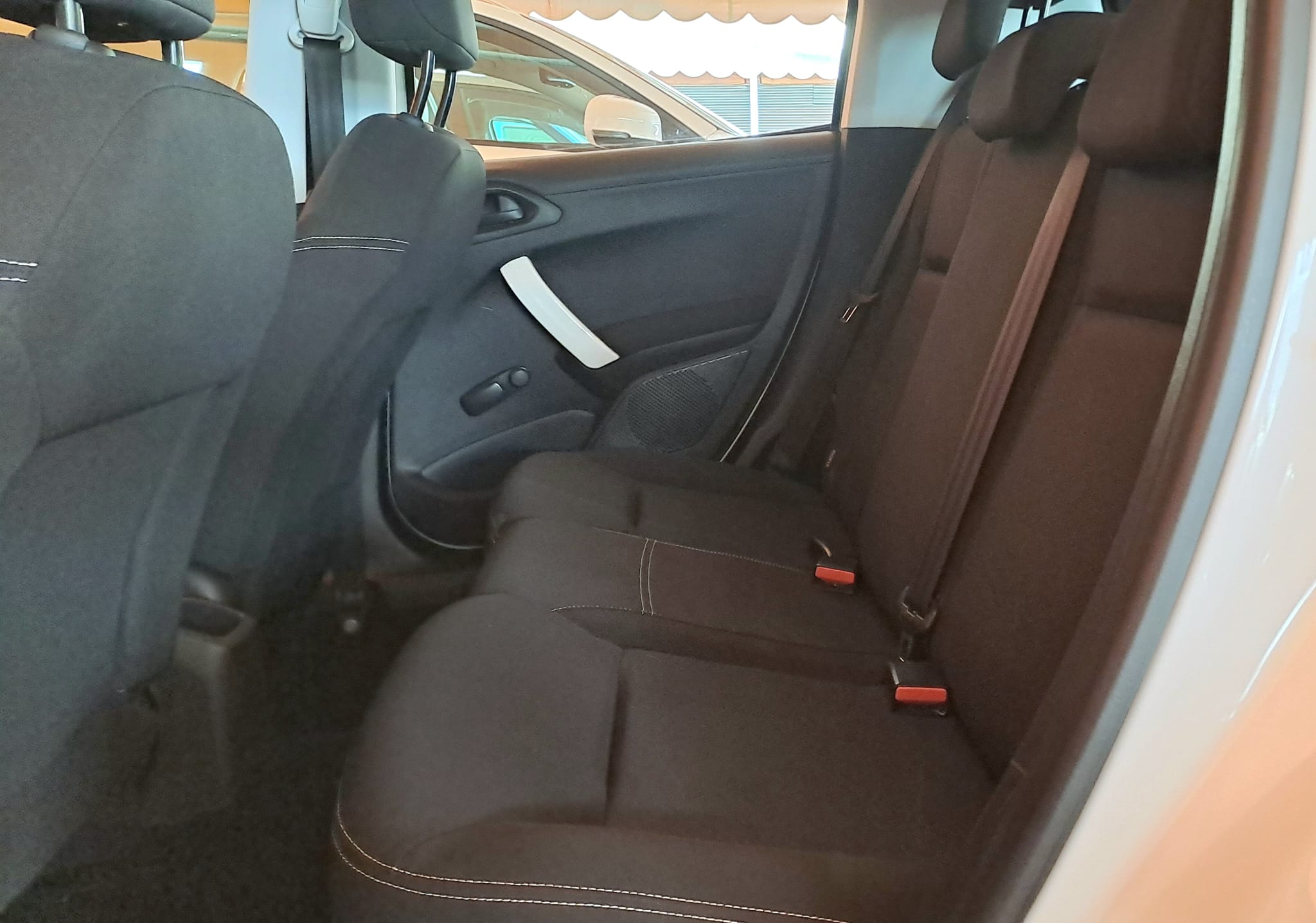 PEUGEOT 208 HDI 75 CV