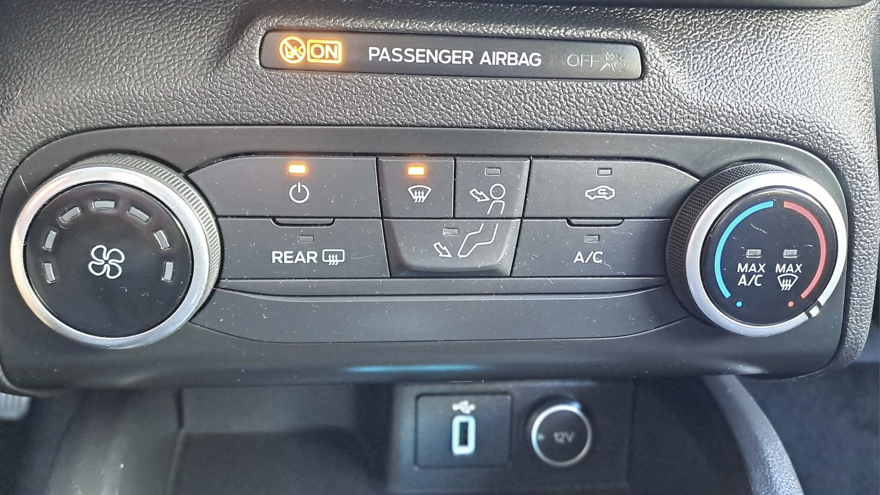 FORD FOCUS 1.5 TDDi