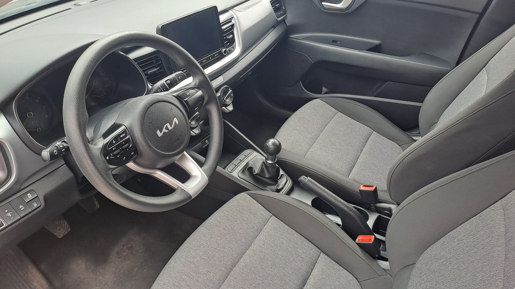 KIA STONIC 1.2 84CV
