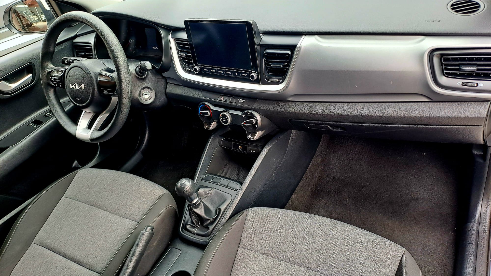 KIA STONIC 1.2 84CV