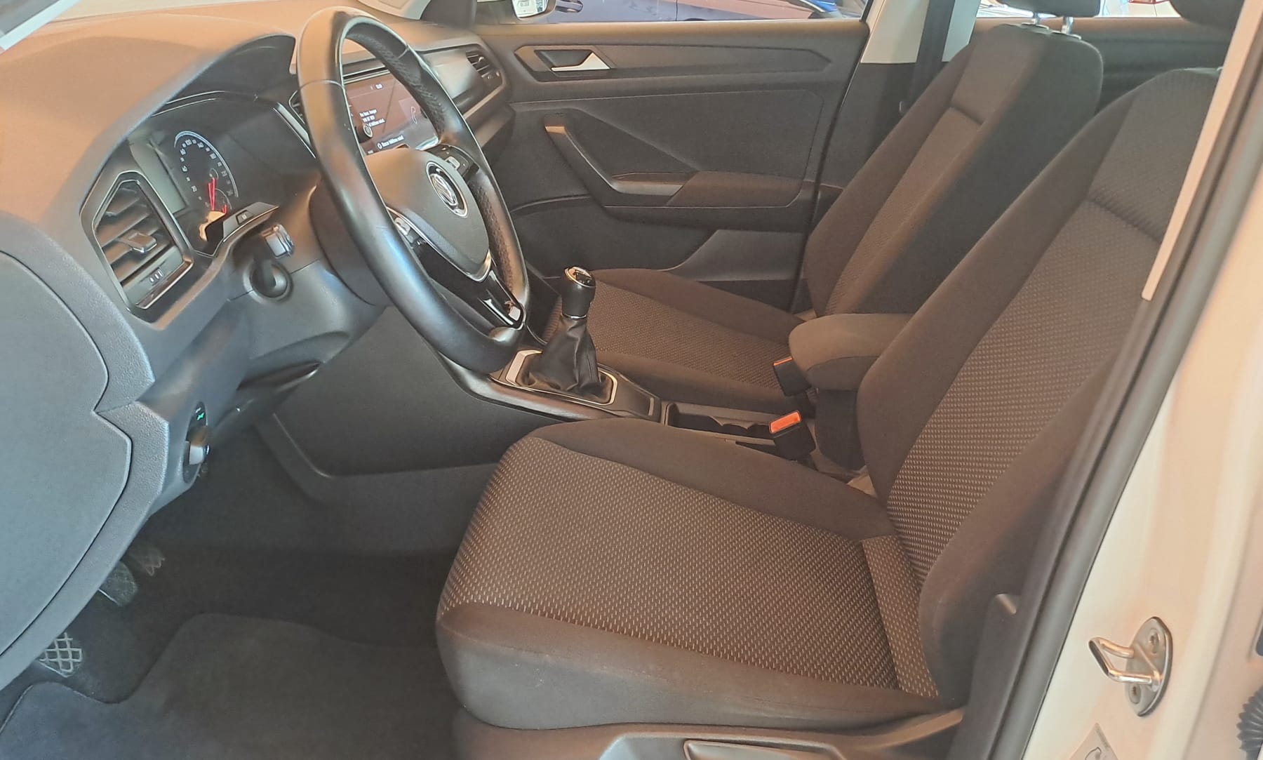 VOLKSWAGEN T-ROC DIESEL