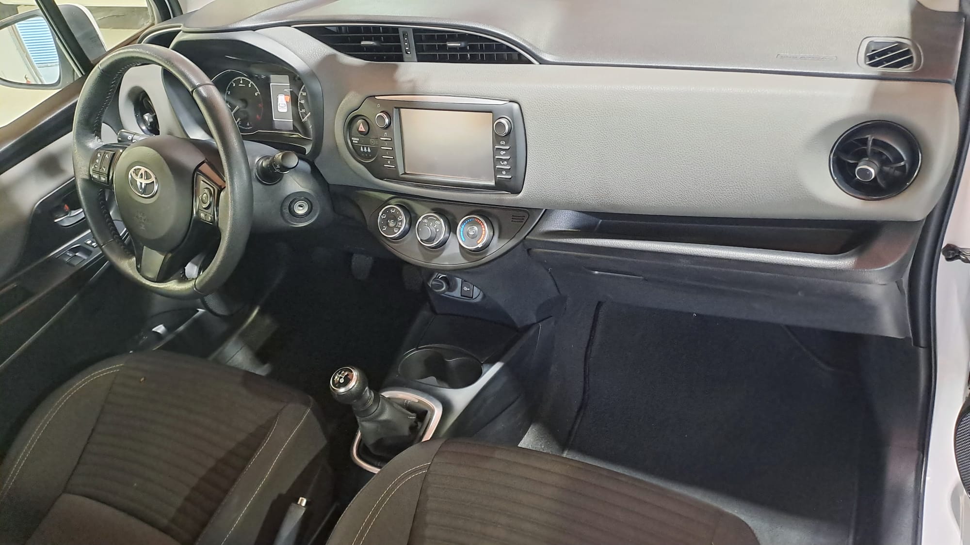 TOYOTA YARIS 1.0 ACTIVE 70 CV