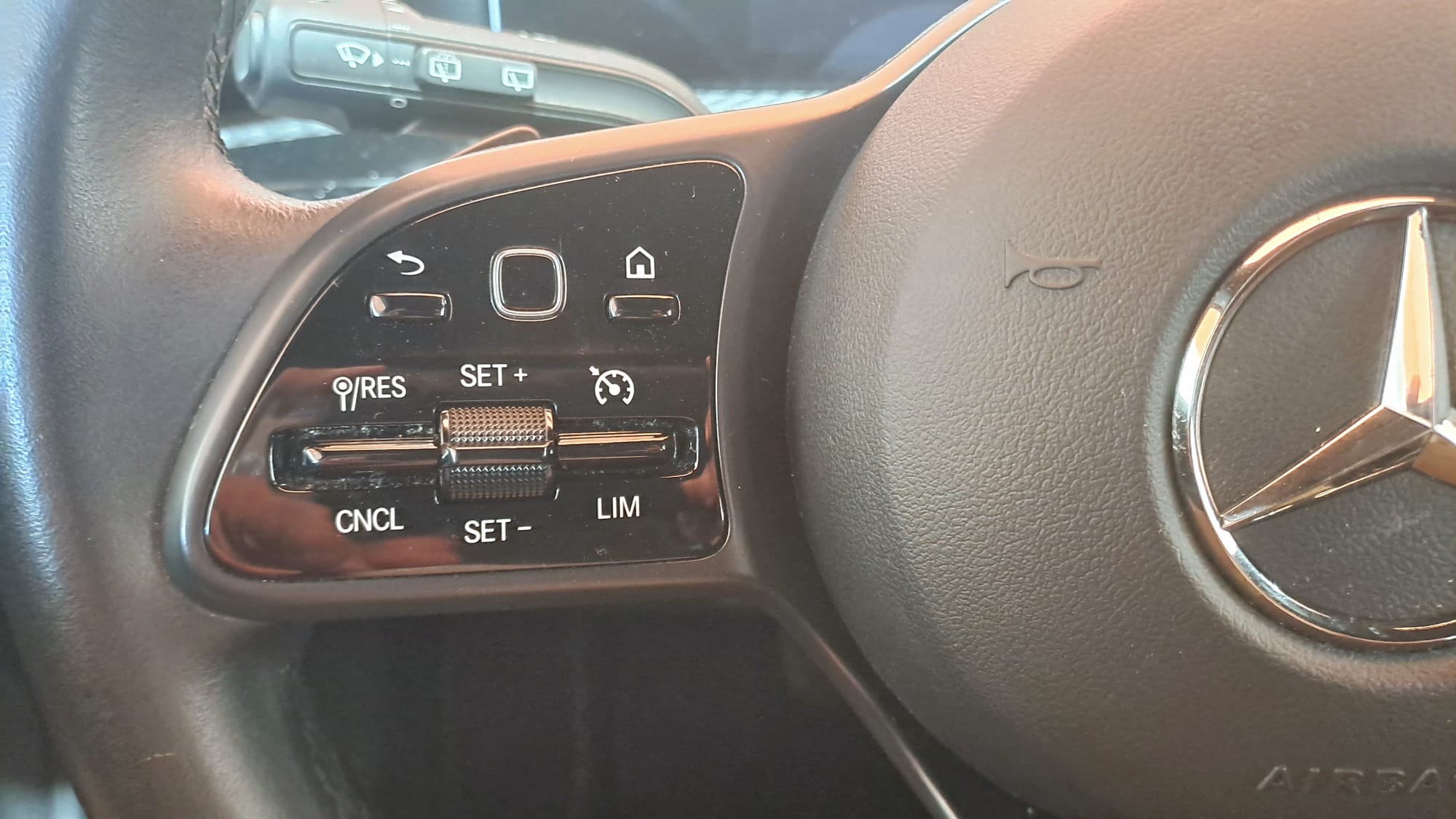MERCEDES A180D AUT