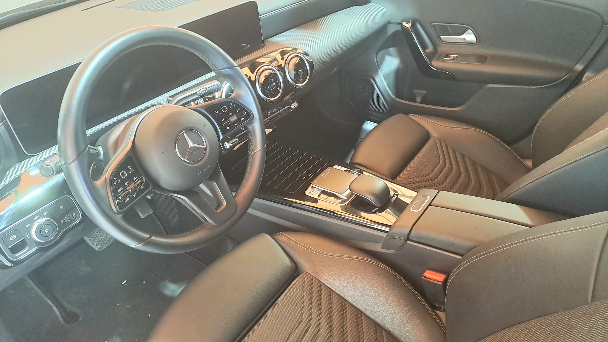 MERCEDES A180D AUT