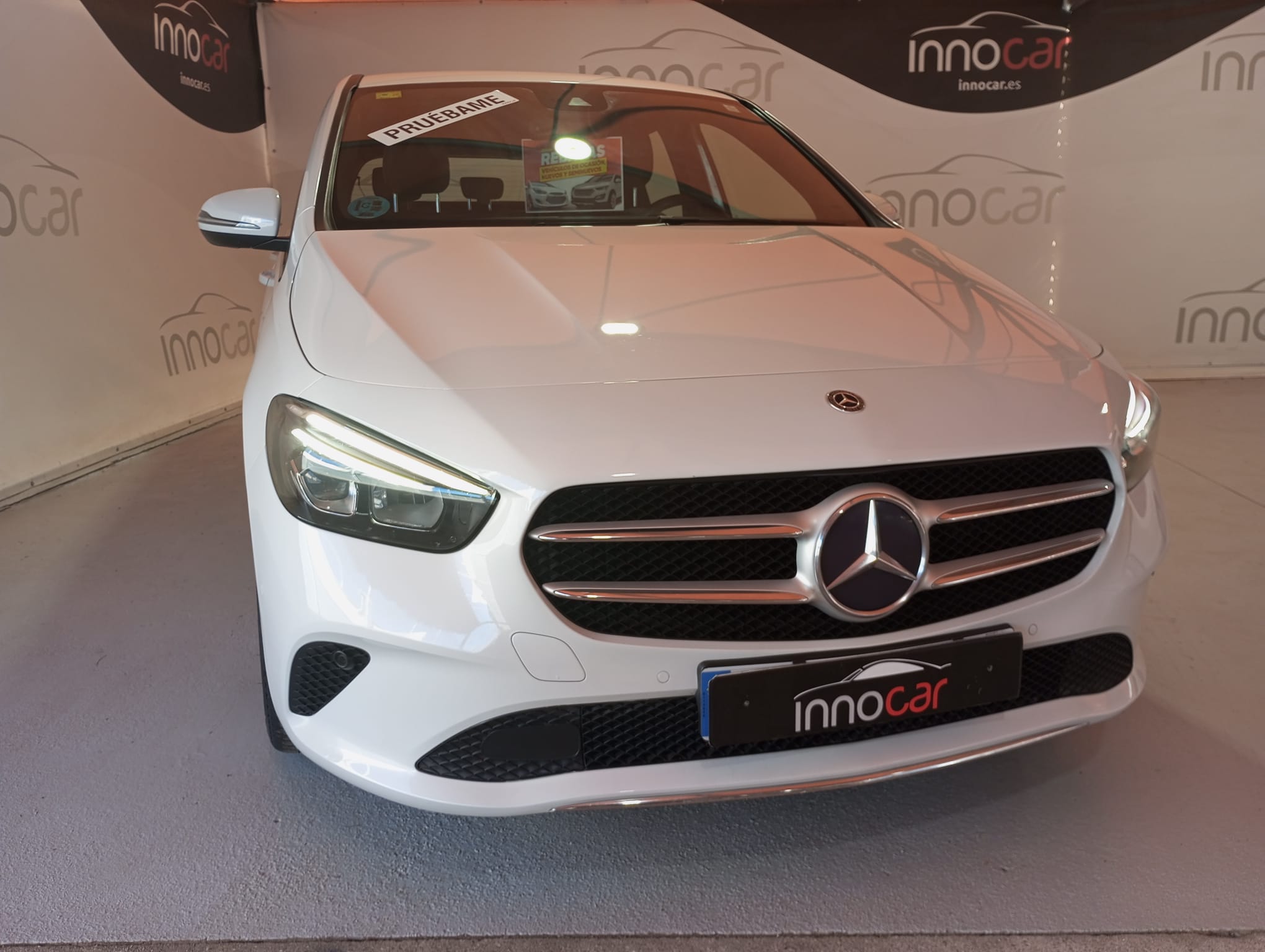 MERCEDES-BENZ B180D