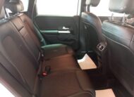MERCEDES-BENZ B180D