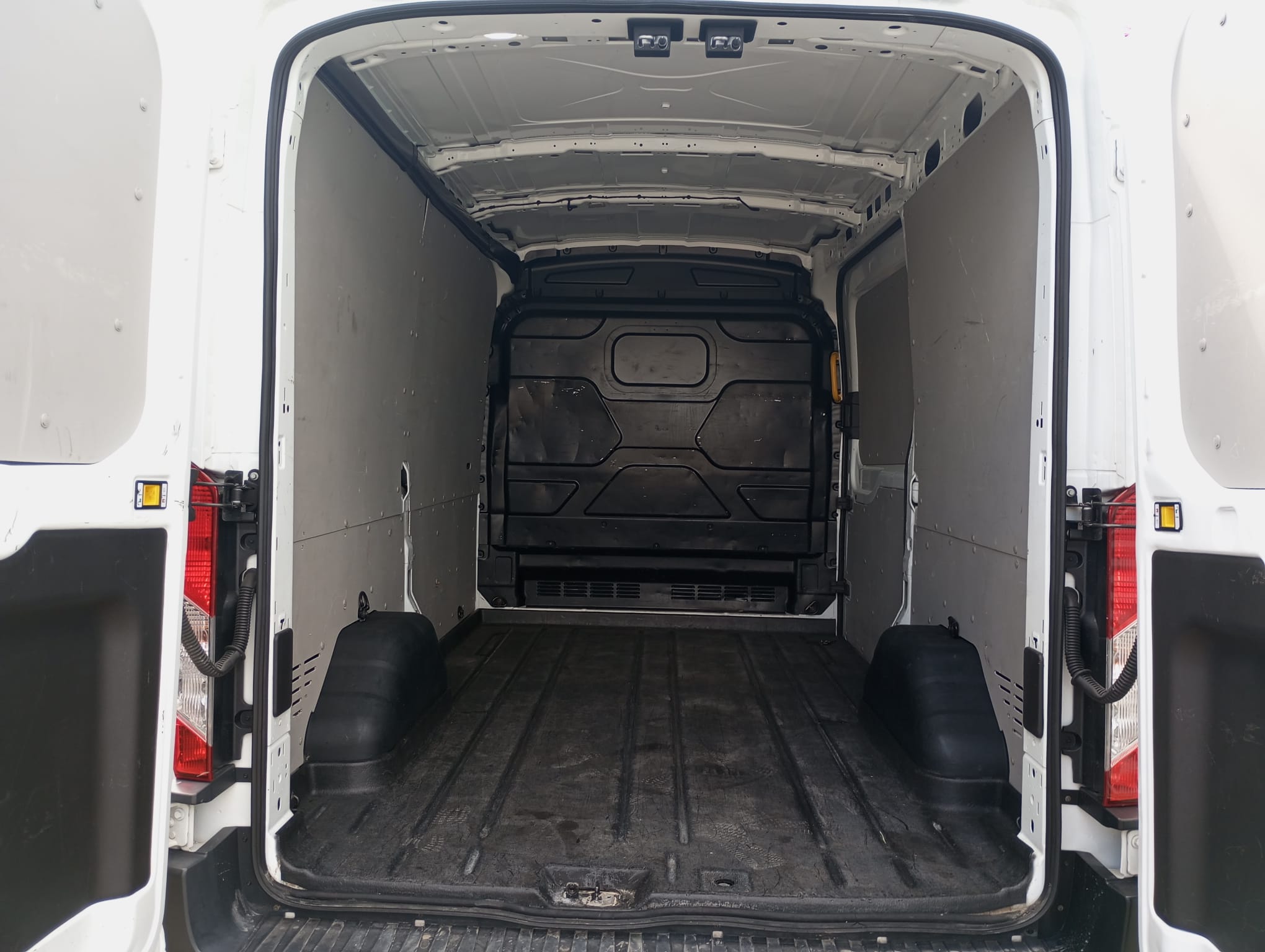 FORD TRANSIT FURGON L2 H2