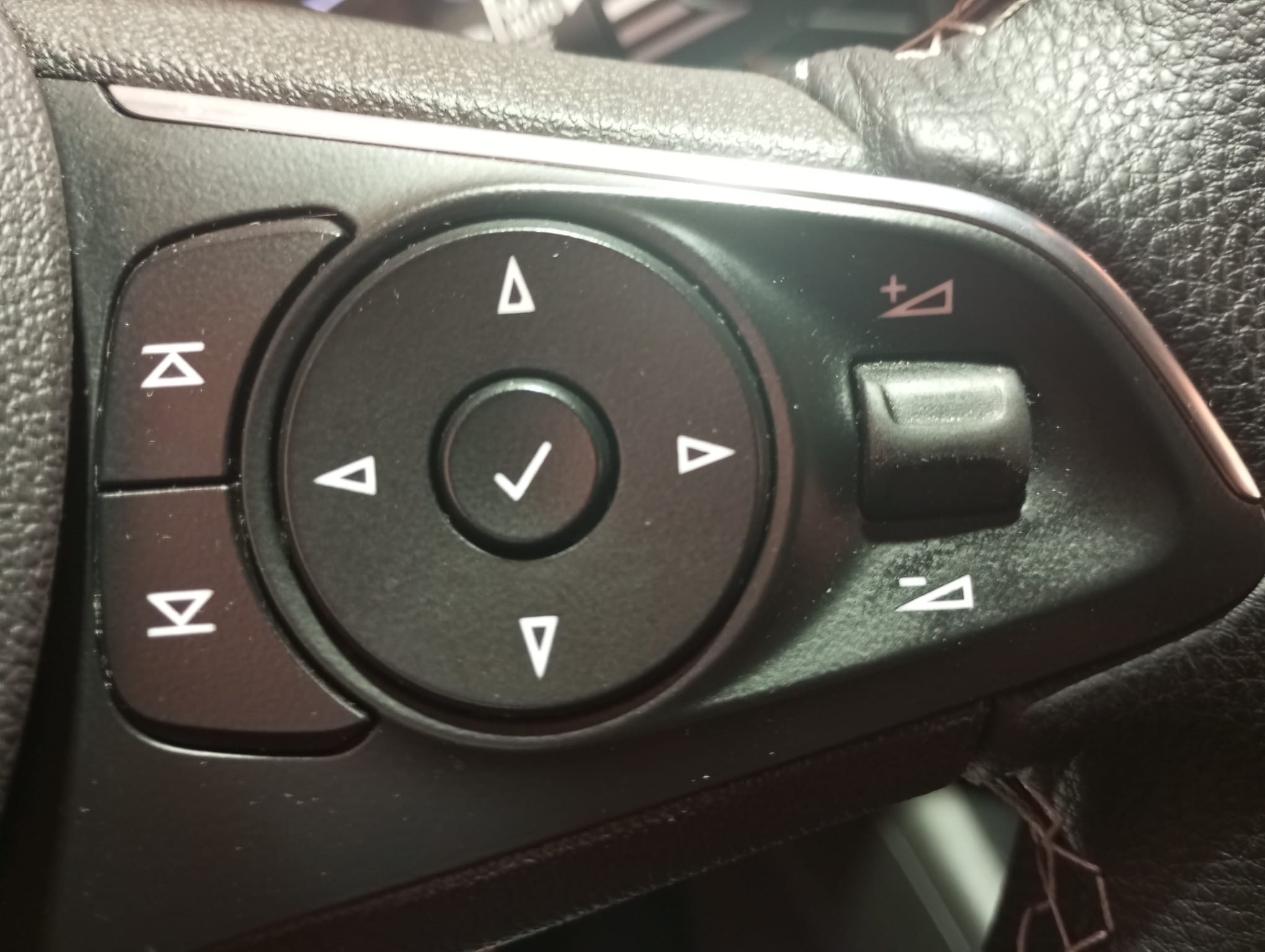 INSIGNIA AUTOMATICO TDI 136 CV