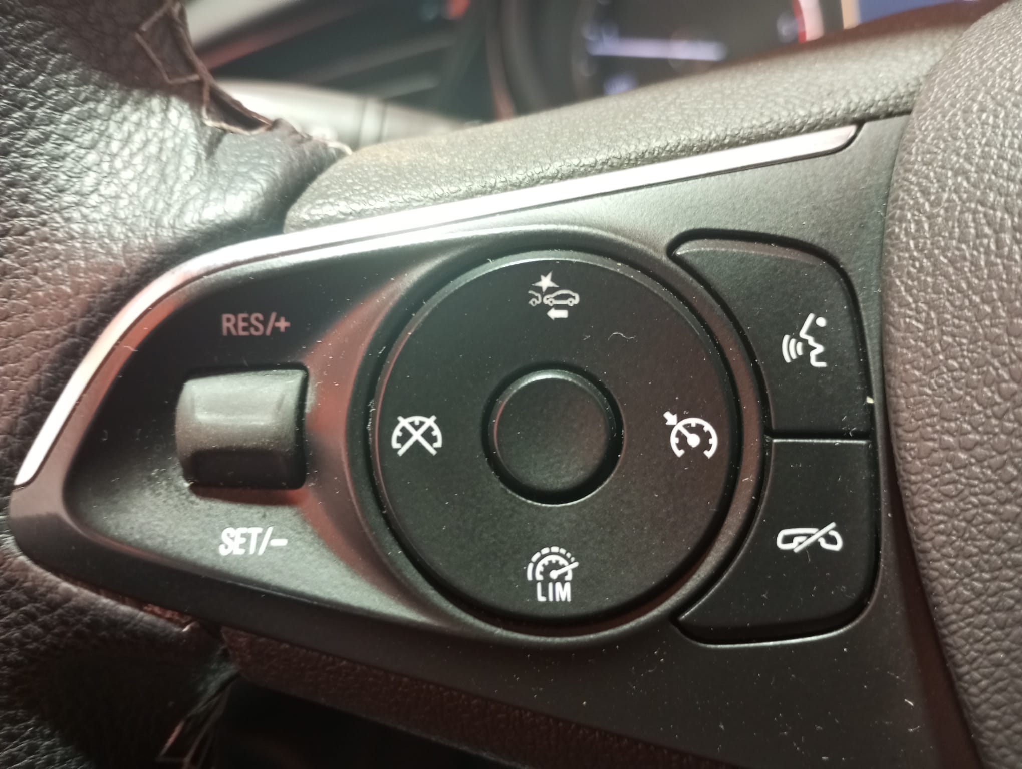 INSIGNIA AUTOMATICO TDI 136 CV