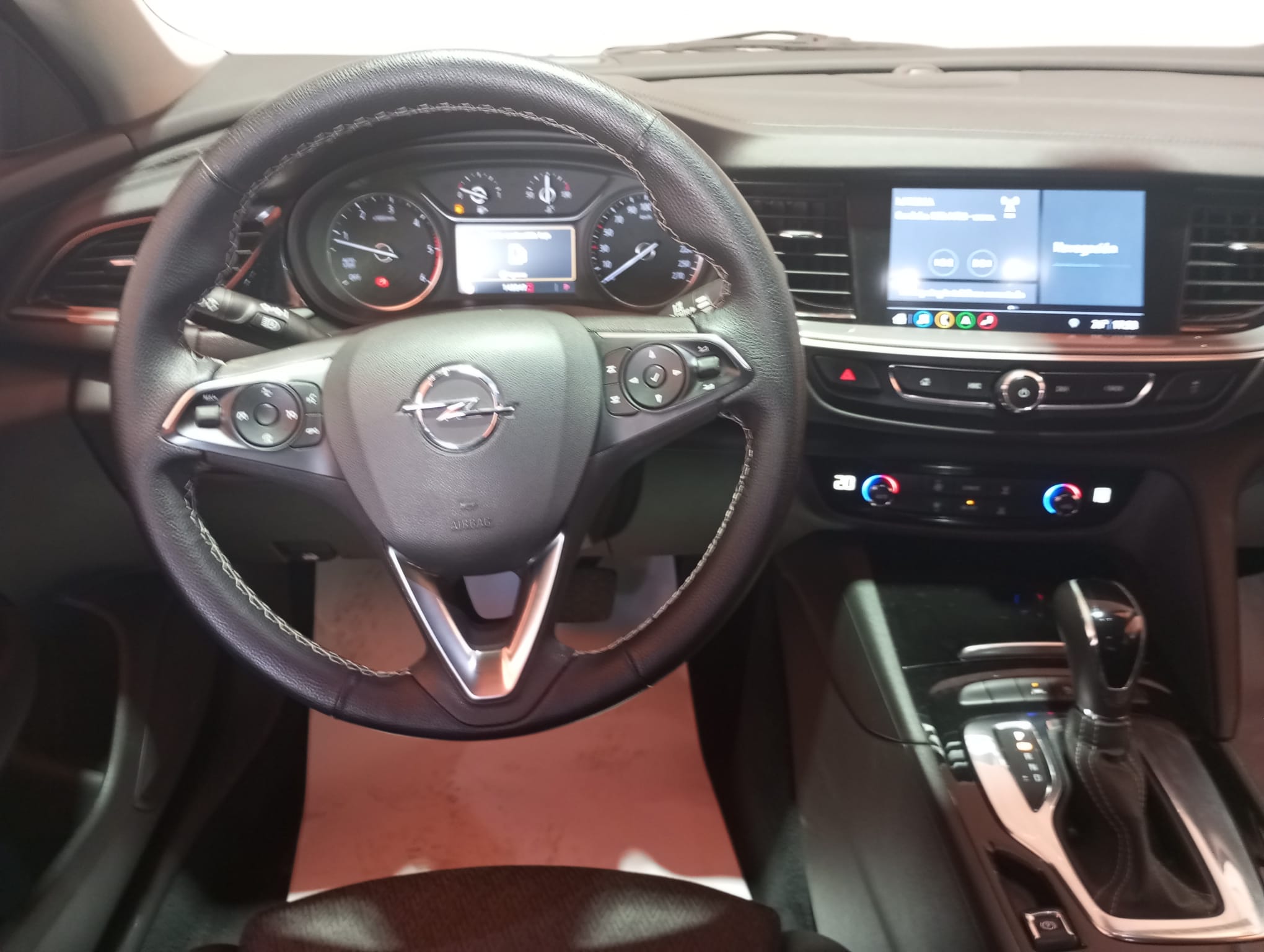 INSIGNIA AUTOMATICO TDI 136 CV