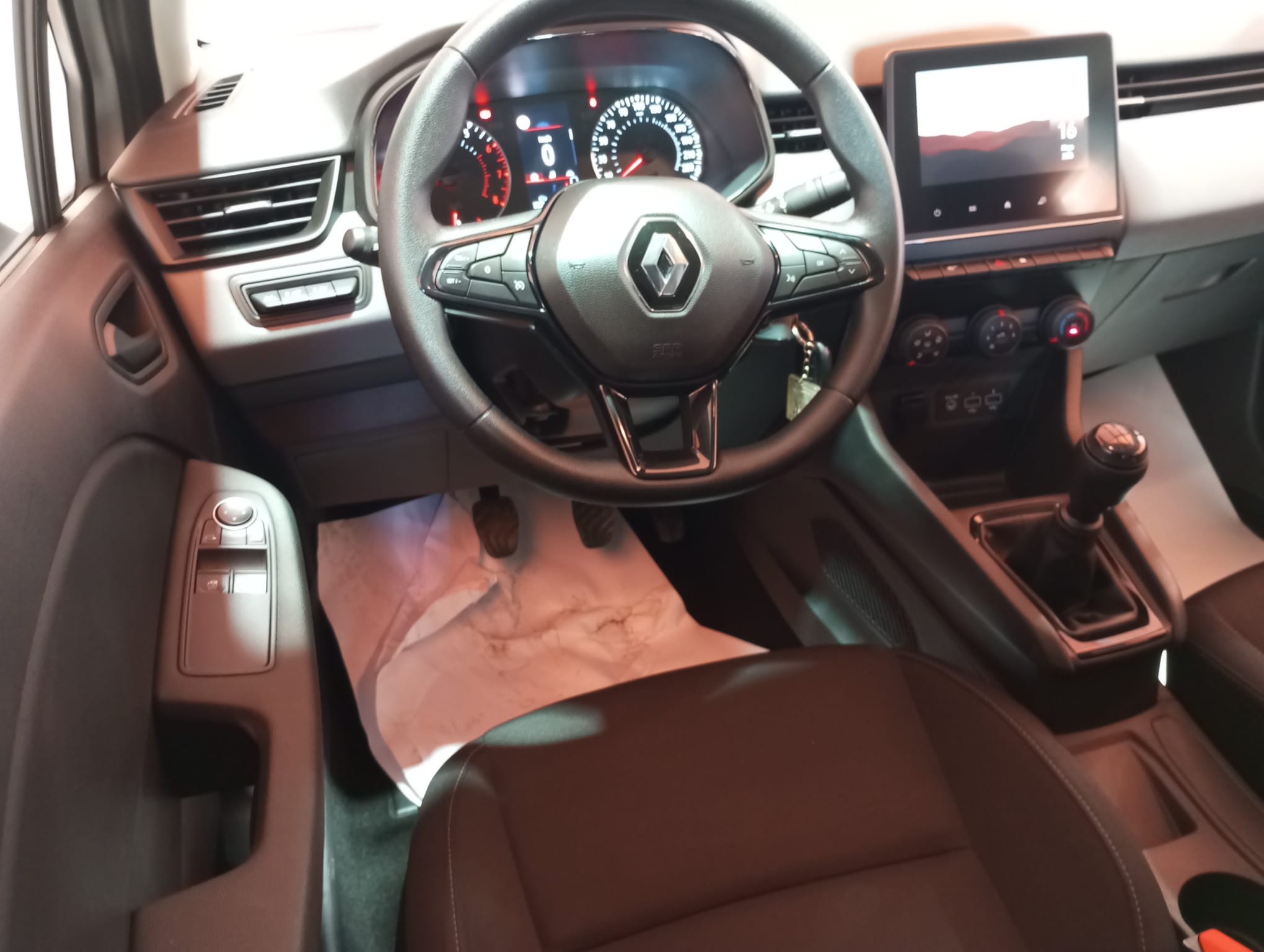 RENAULT CLIO BUSINESS GASOLINA