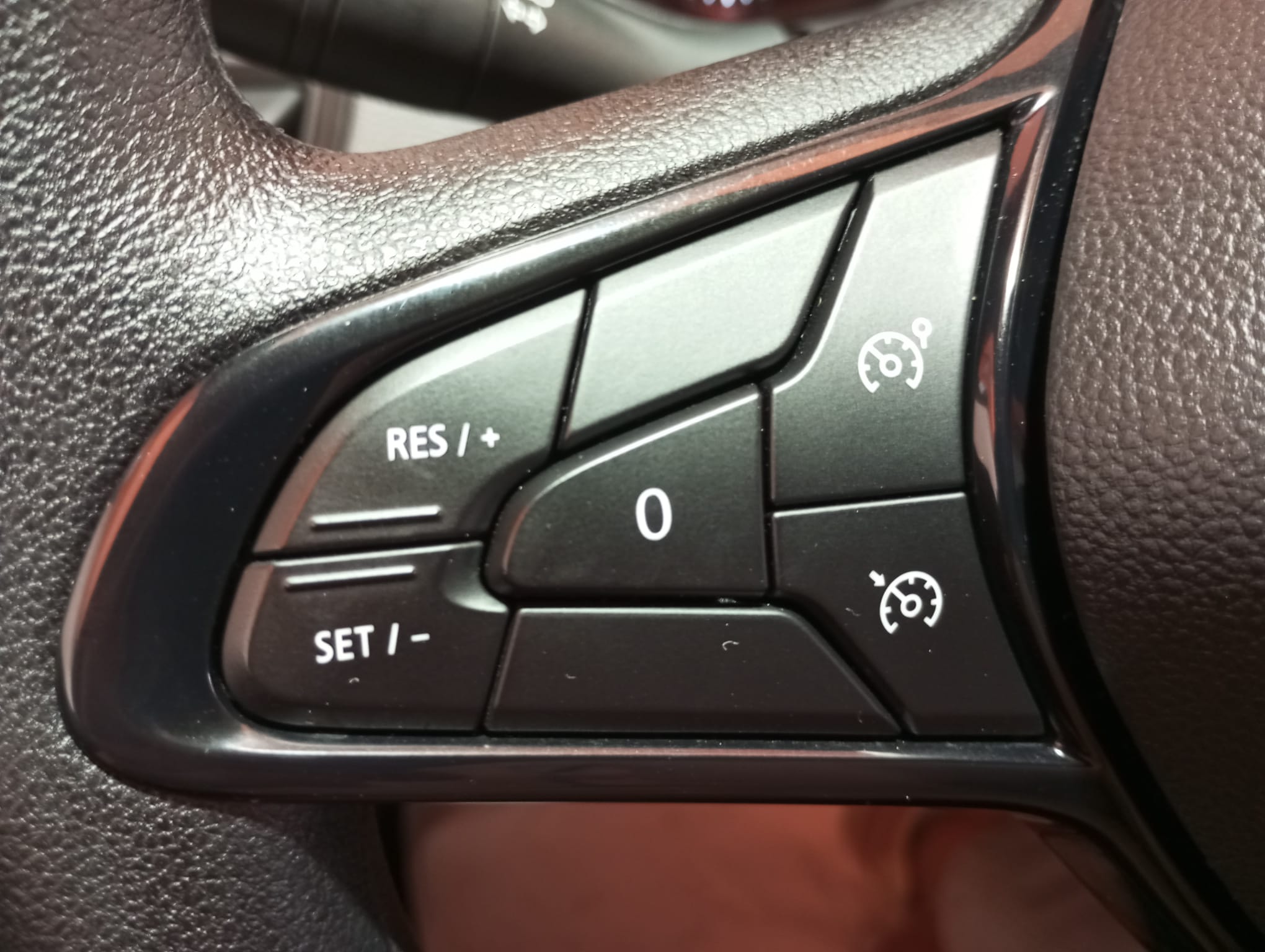 RENAULT CLIO BUSINESS GASOLINA
