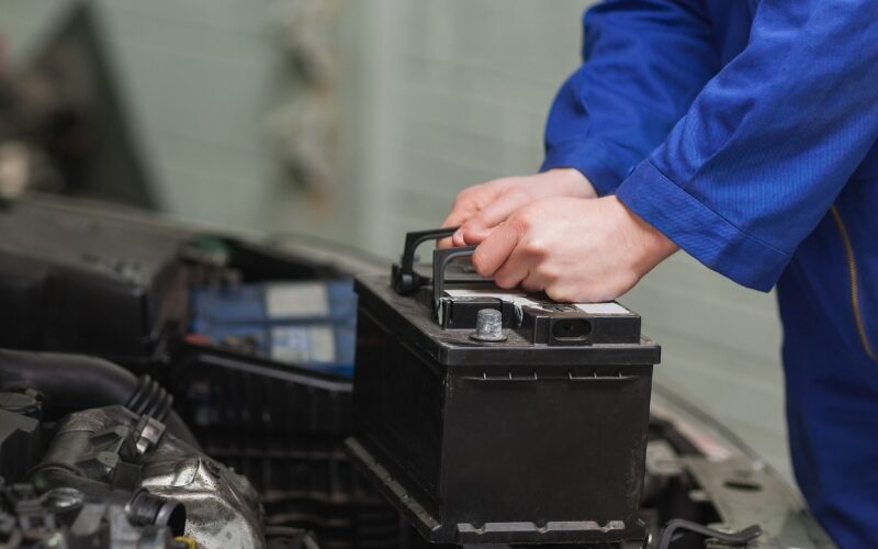 Servicios integrales mantenimiento coches: confianza y profesionalidad en cada revisión