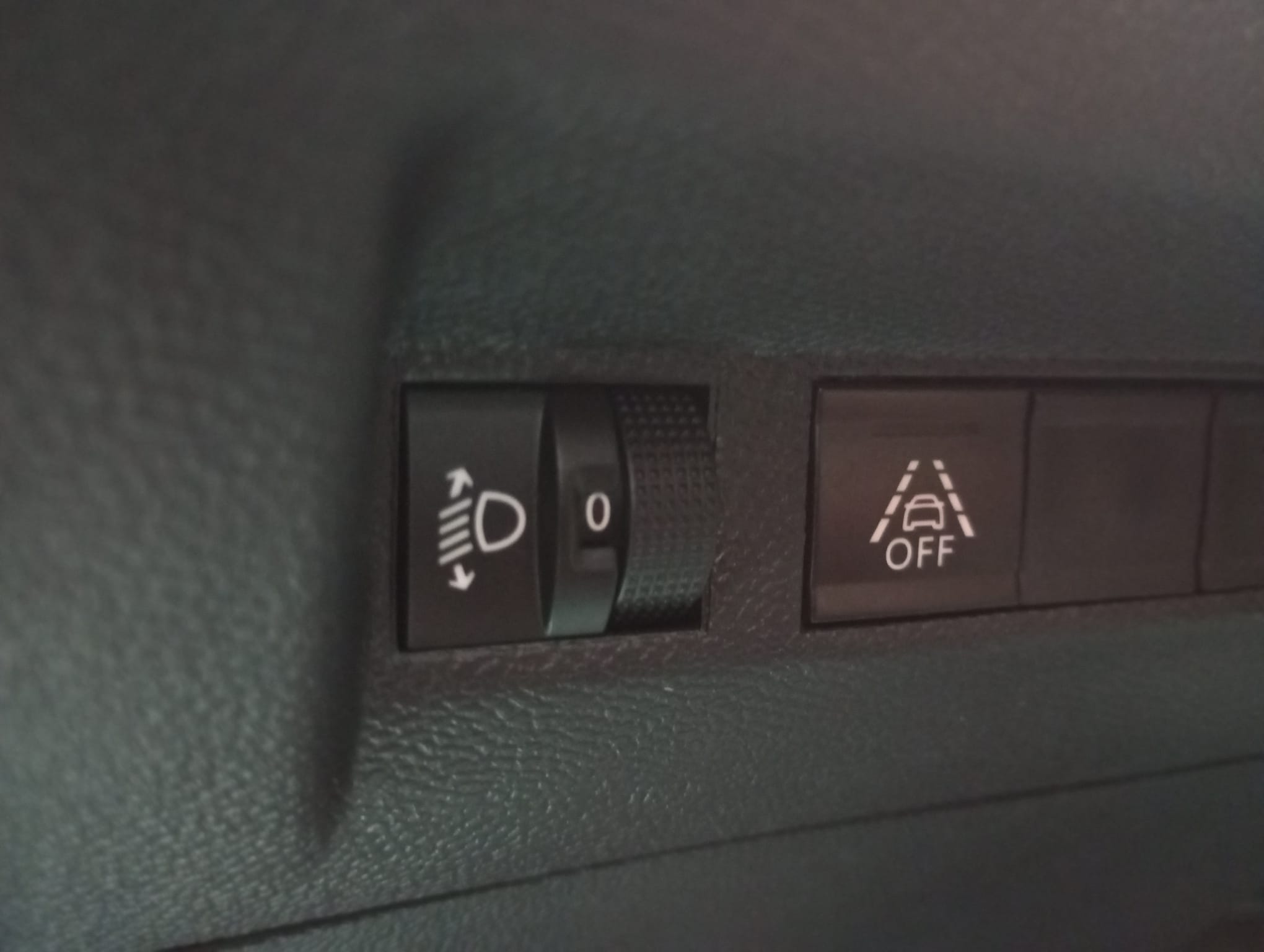 PEUGEOT 2008 HDI AUTOMATICO AVANT