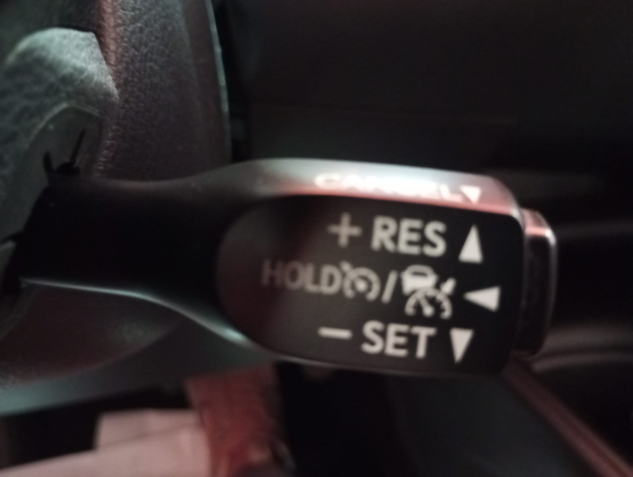 PEUGEOT 2008 HDI AUTOMATICO AVANT
