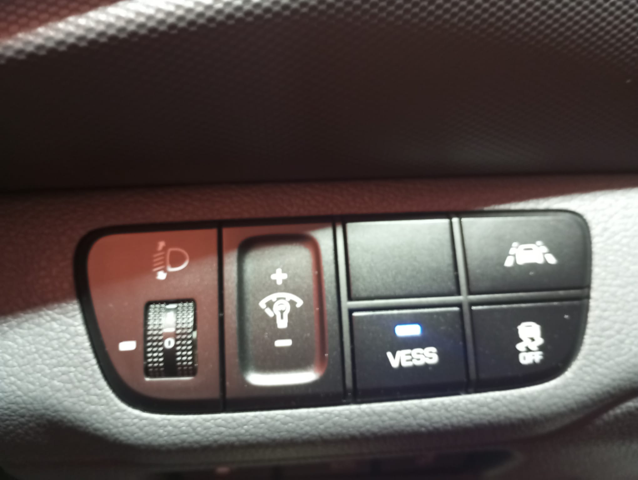 HYUNDAI IONIQ HIBRIDO ETIQUETA 0