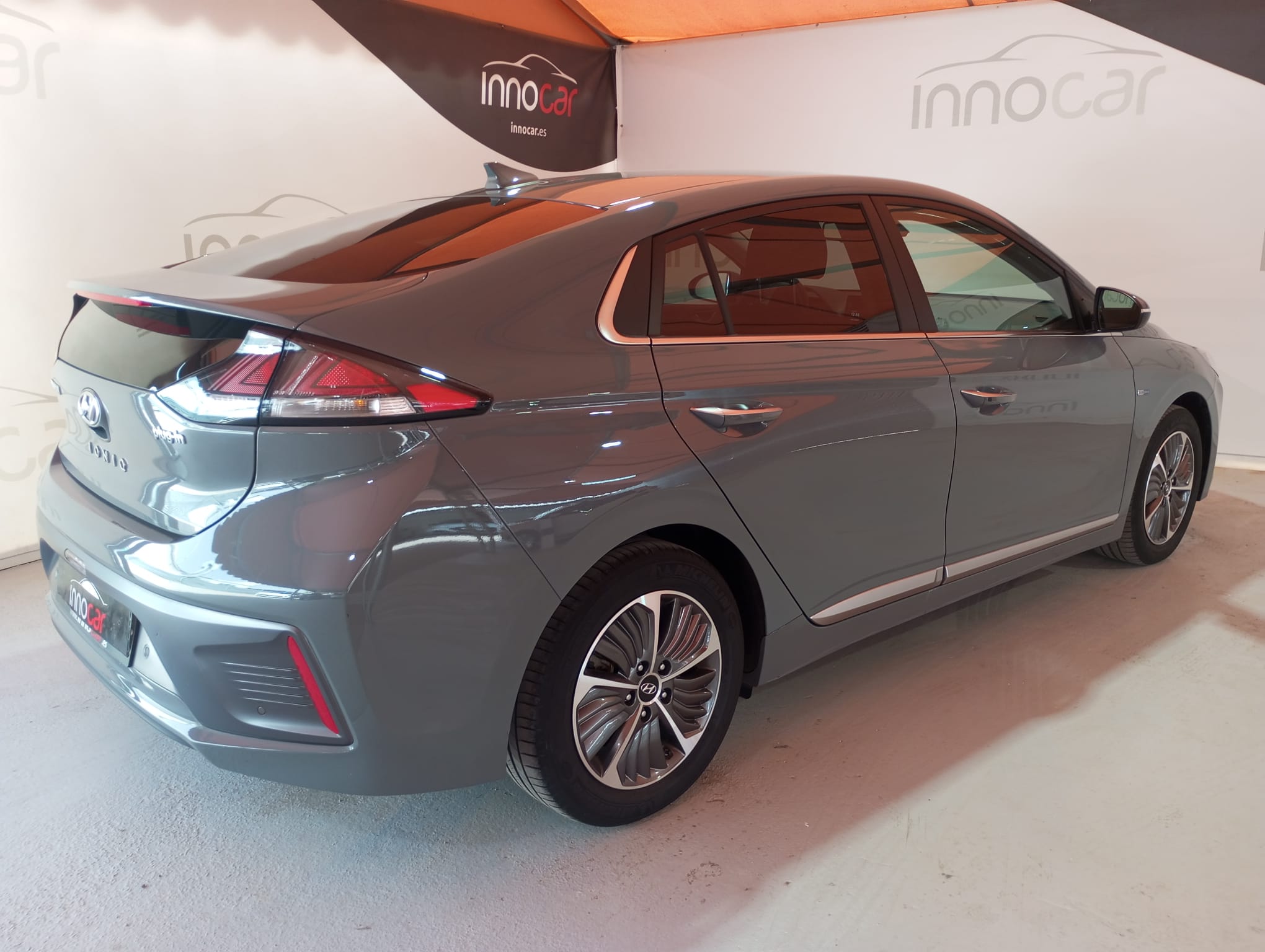 HYUNDAI IONIQ HIBRIDO ETIQUETA 0