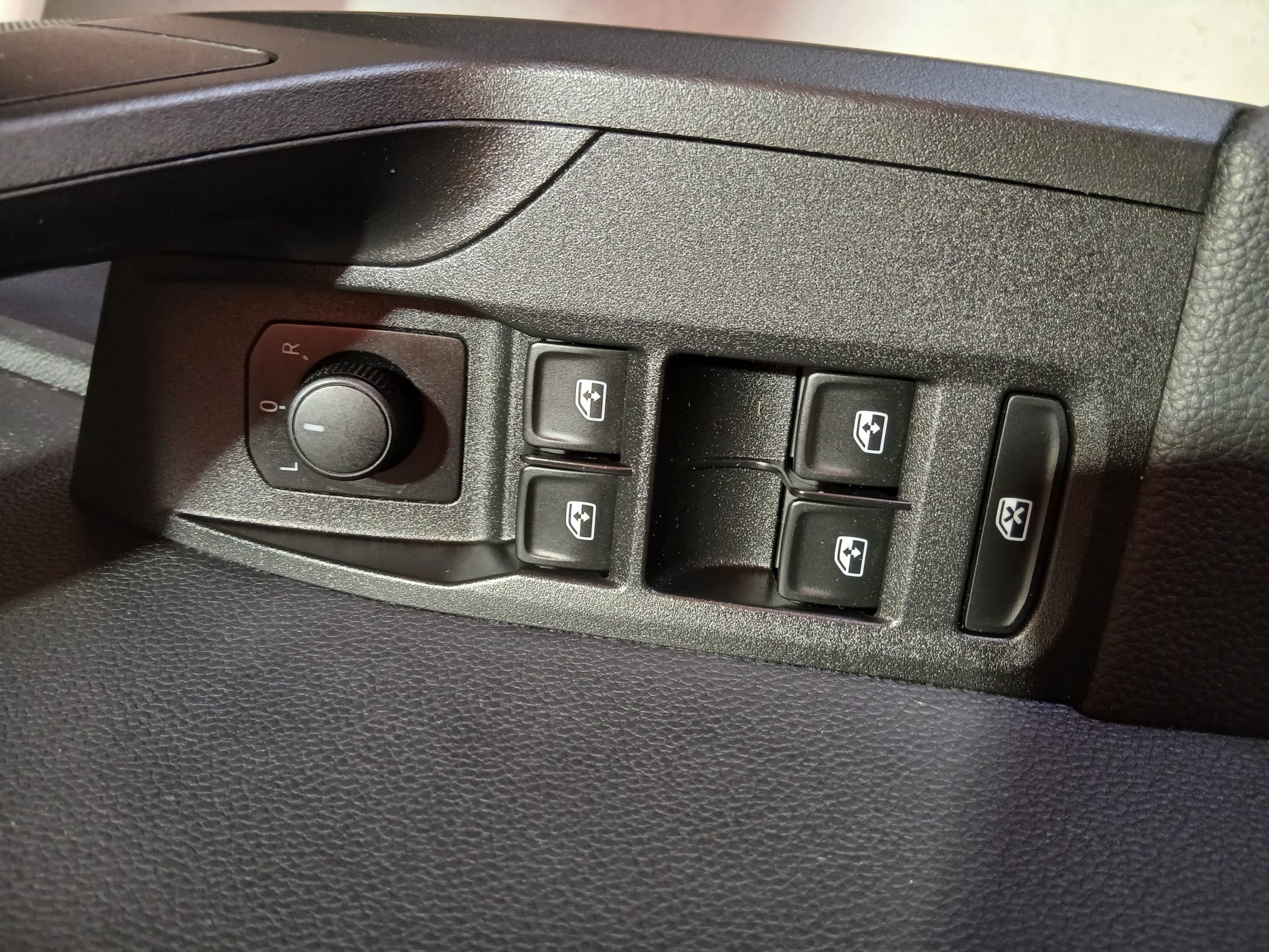 SEAT IBIZA PLUS 1.0 80CV