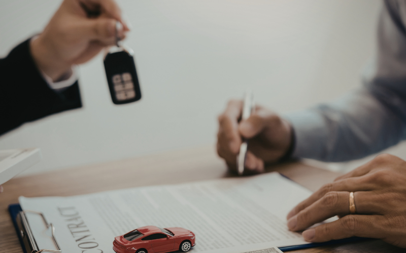Garantía en coches de ocasión: qué cubre, qué revisar antes de firmar y cómo evitar sorpresas