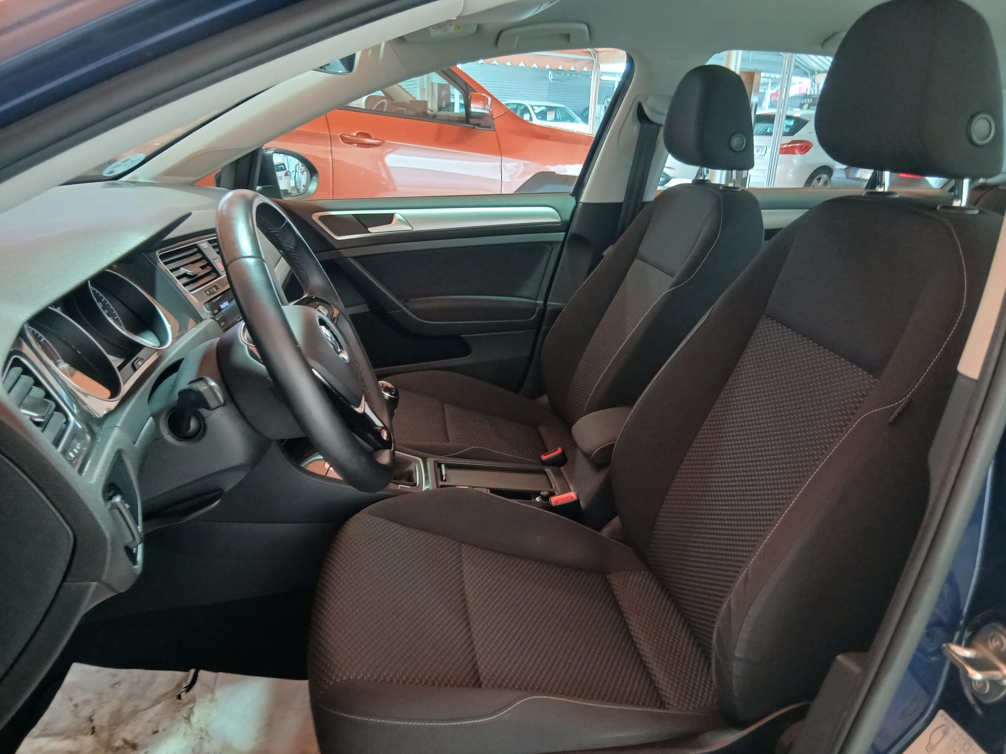 VOLKSWAGEN GOLF 1.0 GASOLINA 115 CV