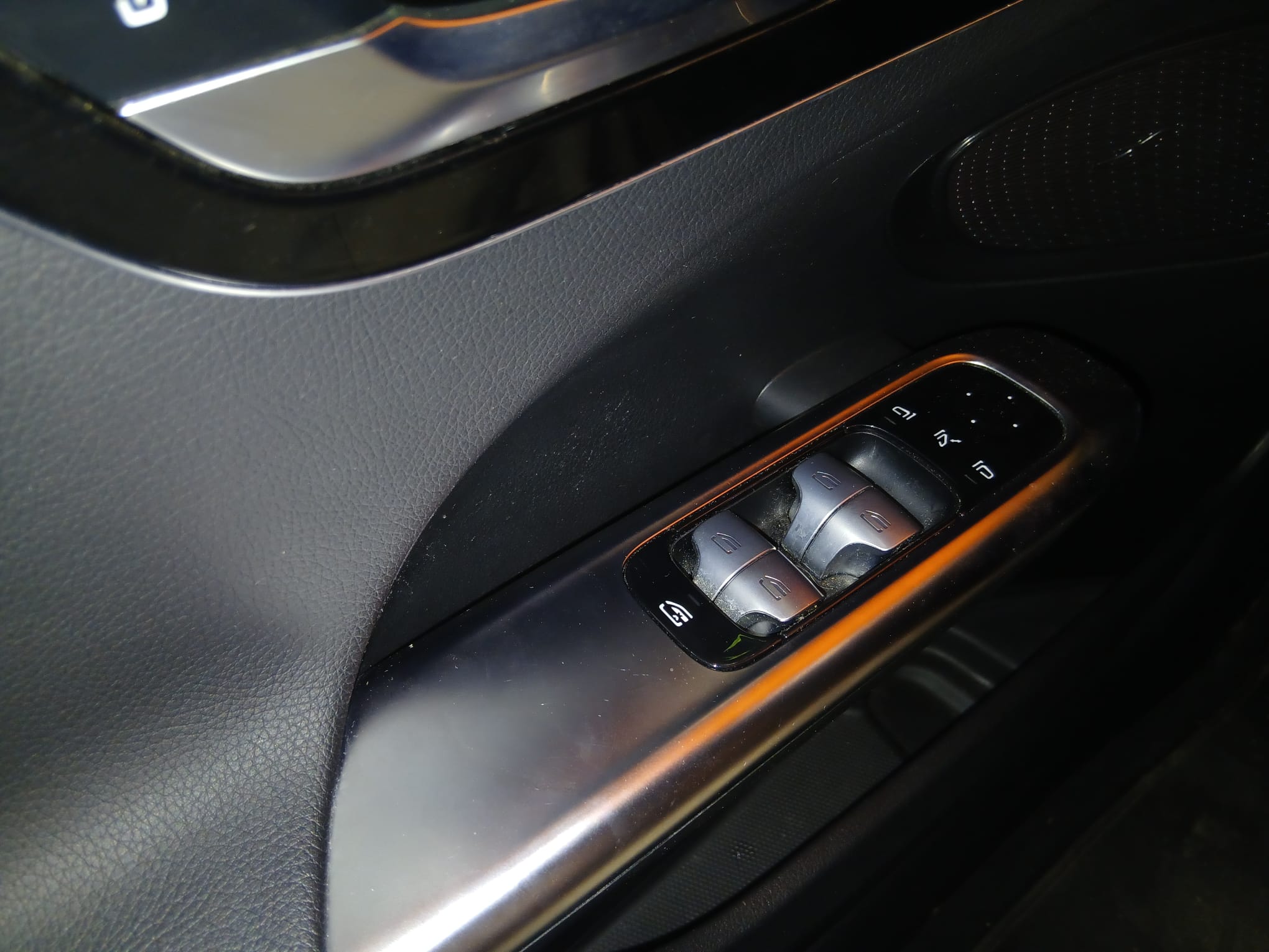 MERCEDES-BENZ C 220 D AMG  HIBRIDO