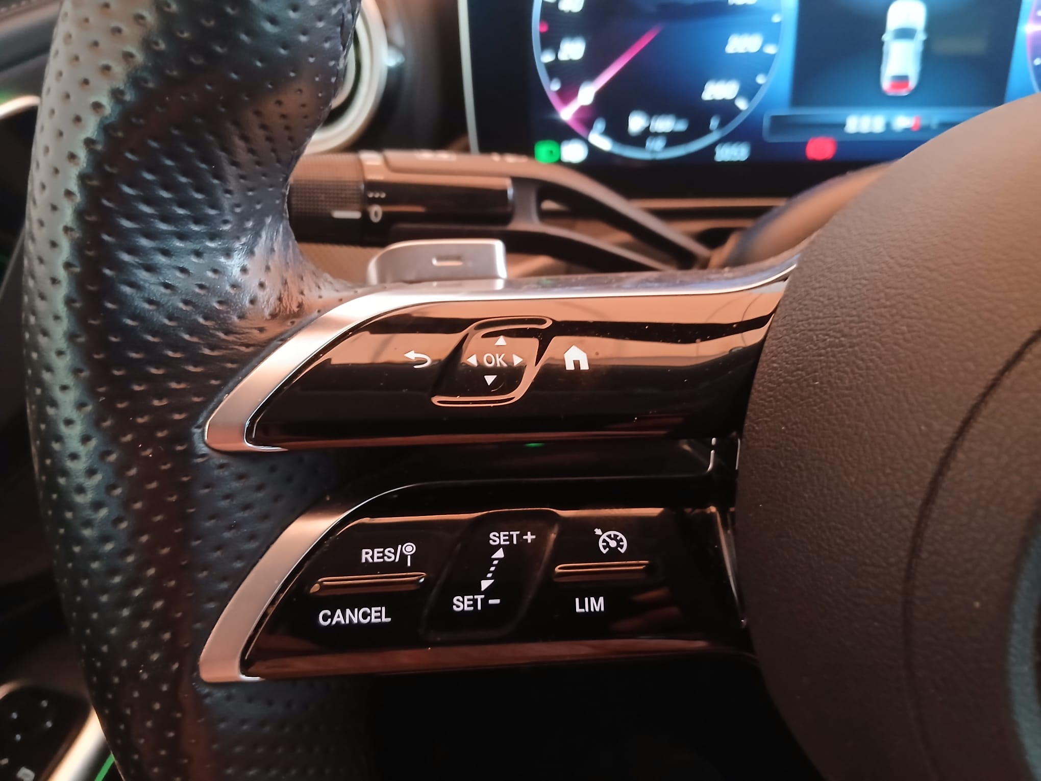 MERCEDES-BENZ C 220 D AMG  HIBRIDO